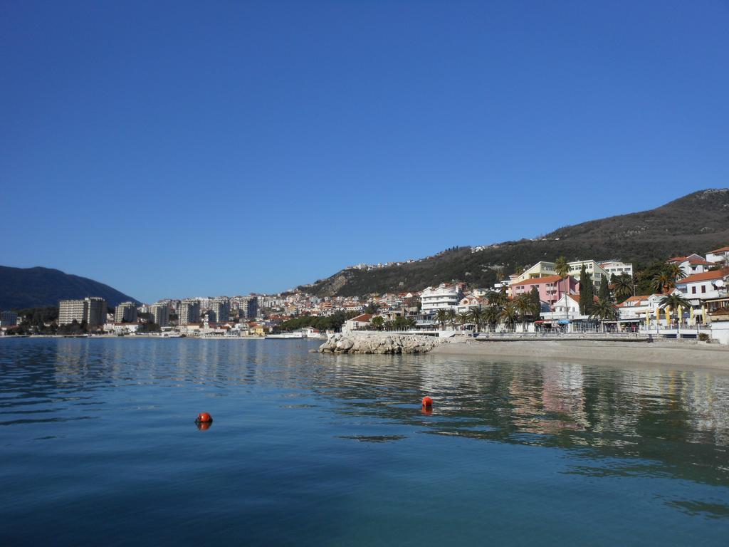 Hotel Lighthouse Ίγκαλο Εξωτερικό φωτογραφία