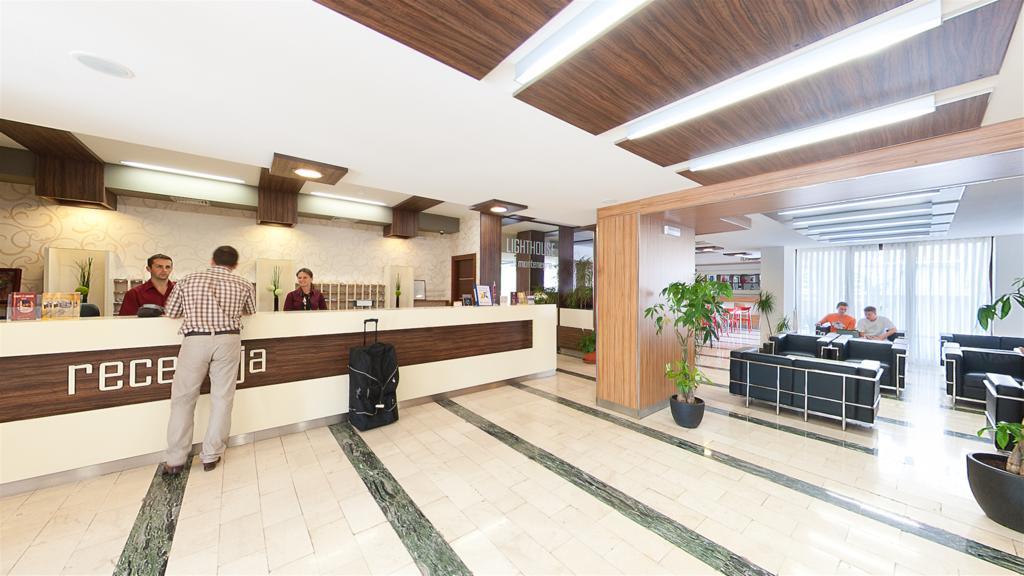 Hotel Lighthouse Ίγκαλο Εξωτερικό φωτογραφία